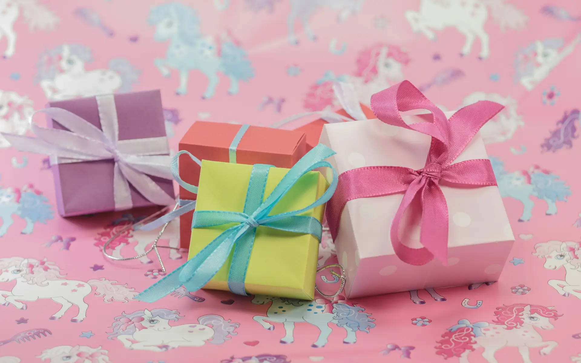 Top 7 Personalized Gifts That Speak from the Heart